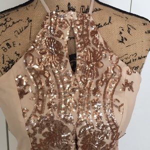 Sequined Sexy Body Con Party Dress - mini Small